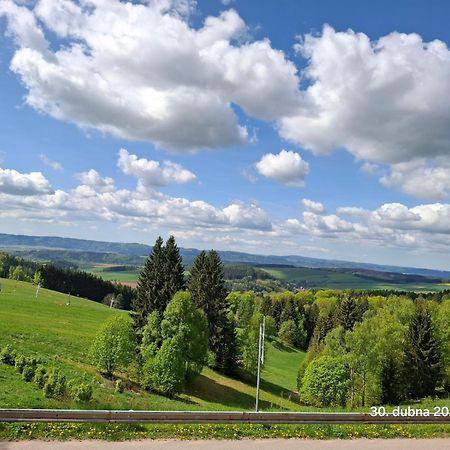 Penzion Vyhlidka Janovicky Броумов Экстерьер фото