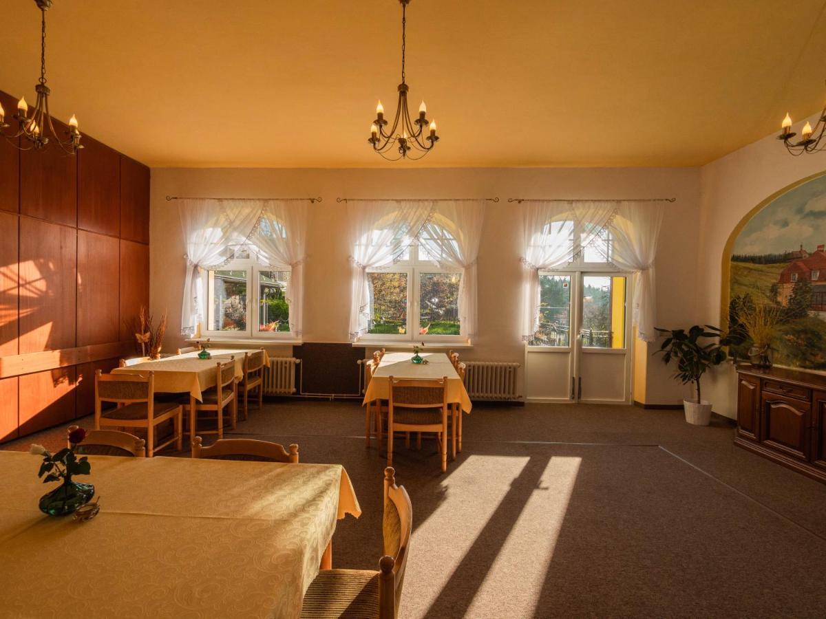 Penzion Vyhlidka Janovicky Броумов Экстерьер фото